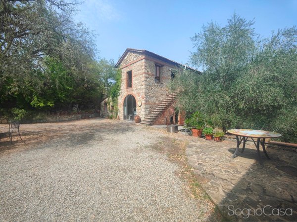 casa indipendente in vendita a Radda in Chianti in zona Volpaia