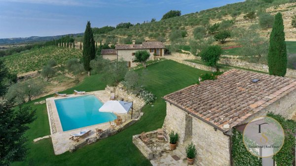casa indipendente in vendita a Radda in Chianti