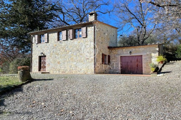 casa indipendente in vendita a Radicofani
