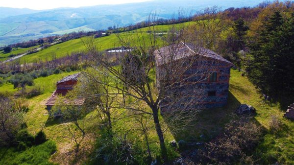 casale in vendita a Radicofani