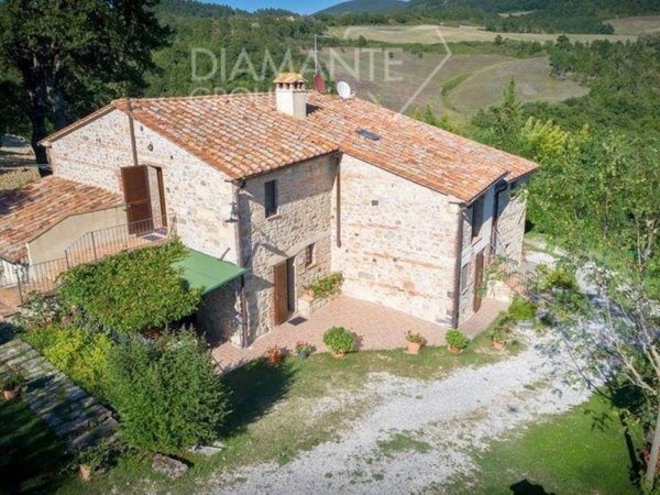 casa indipendente in vendita a Radicofani