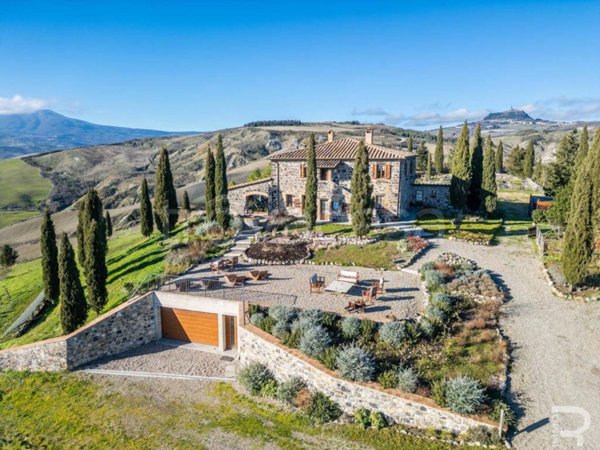 casale in vendita a Radicofani