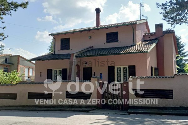 casa indipendente in vendita a Radicofani