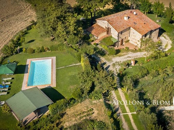casa indipendente in vendita a Radicofani