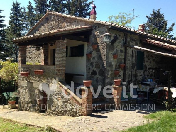casale in vendita a Radicofani