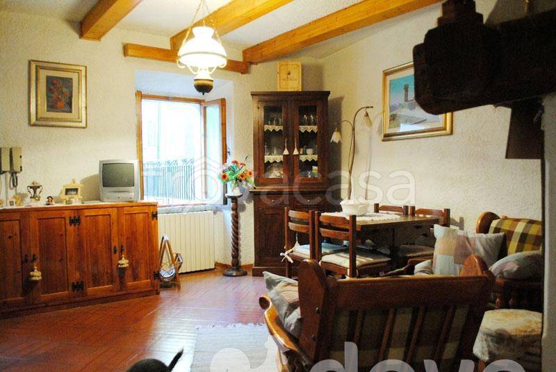 casa indipendente in vendita a Radicofani