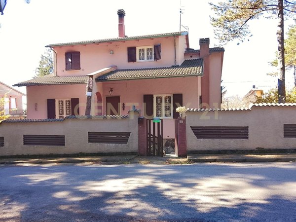 casa indipendente in vendita a Radicofani