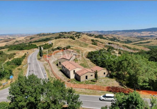 locale di sgombero in vendita a Radicofani