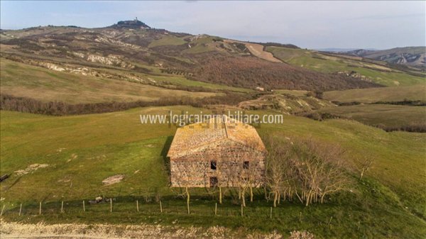 casale in vendita a Radicofani