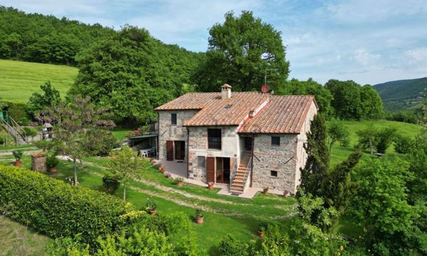 casale in vendita a Radicofani