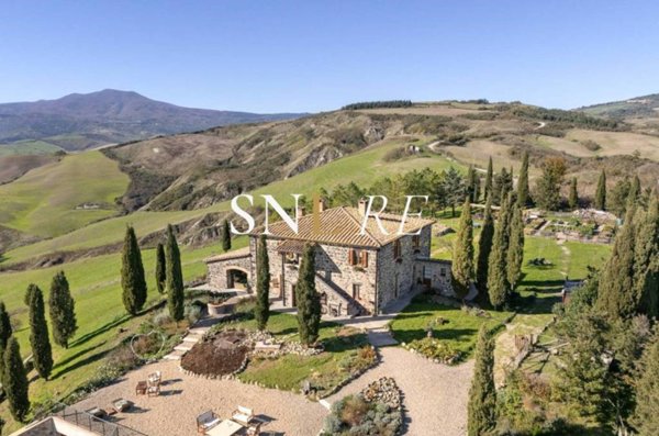 casale in vendita a Radicofani