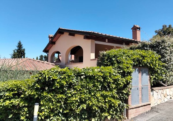 appartamento in vendita a Radicofani in zona Contignano