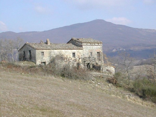 casale in vendita a Radicofani