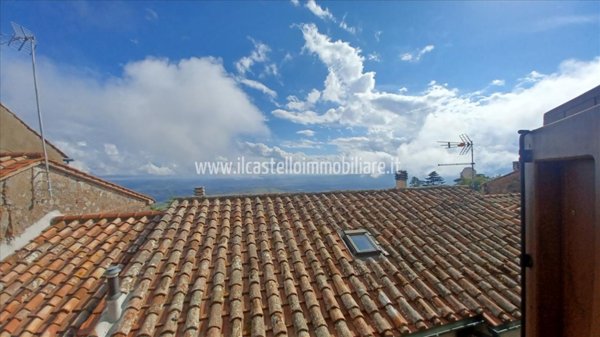 casa indipendente in vendita a Radicofani