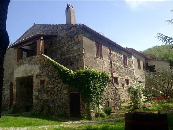 casale in vendita a Radicofani