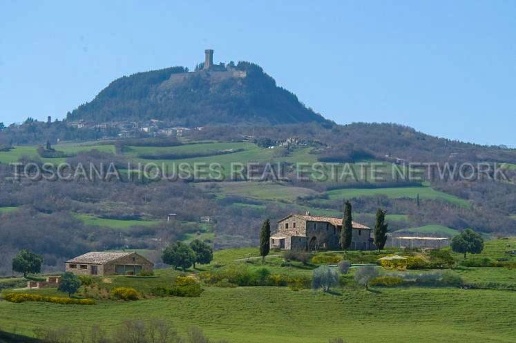 casale in vendita a Radicofani