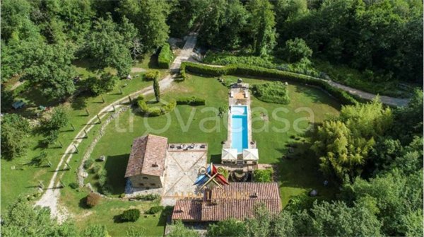 casa indipendente in vendita a Radicondoli