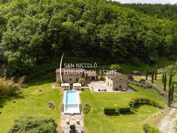 casa indipendente in vendita a Radicondoli