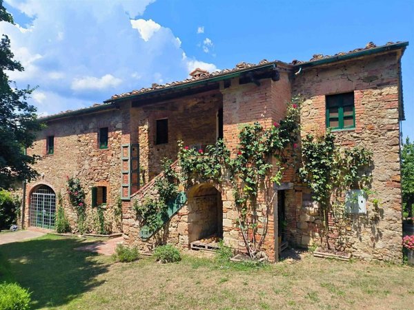 casale in vendita a Radicondoli
