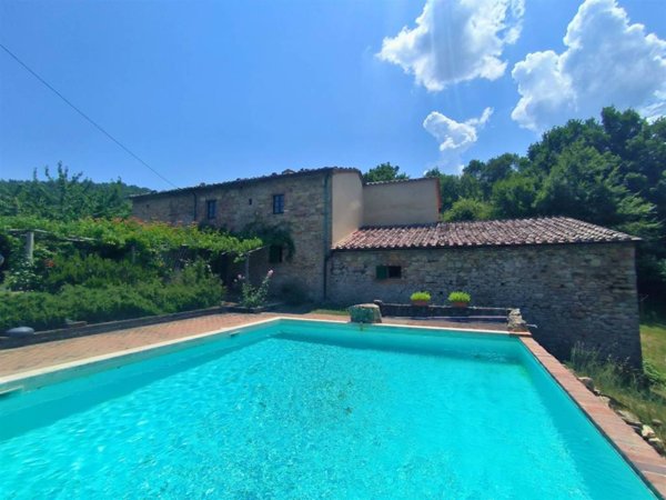 casa indipendente in vendita a Radicondoli