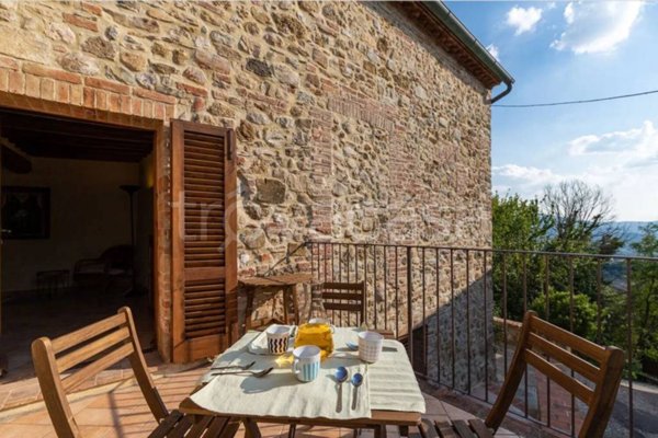 casa indipendente in vendita a Radicondoli in zona Belforte