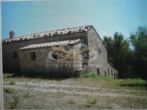 casa indipendente in vendita a Radicondoli