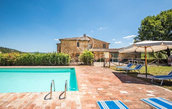 casale in vendita a Radicondoli