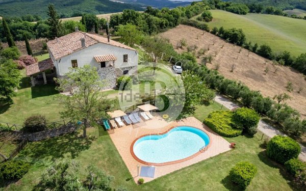 casale in vendita a Radicondoli