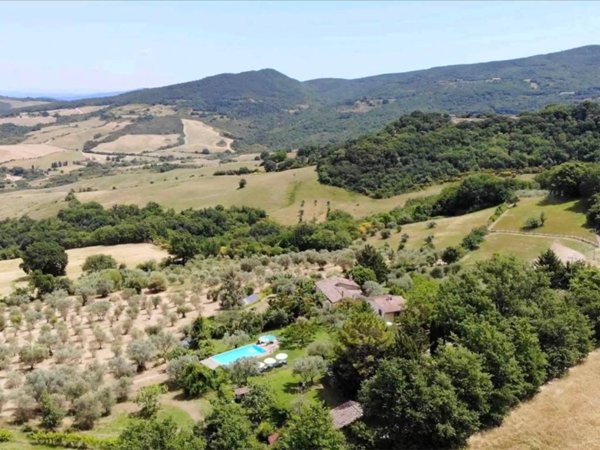 casa indipendente in vendita a Radicondoli