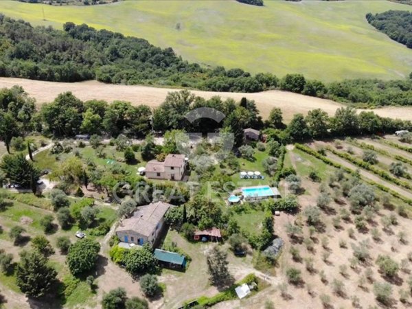 casa indipendente in vendita a Radicondoli