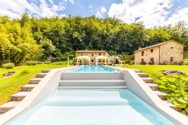 casale in vendita a Radicondoli