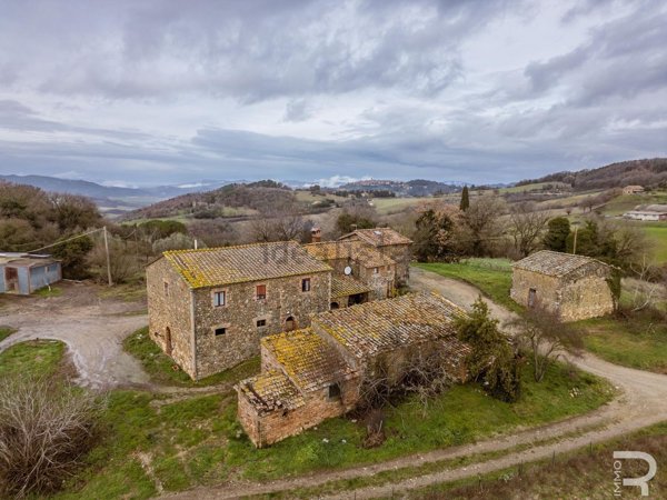 casale in vendita a Radicondoli