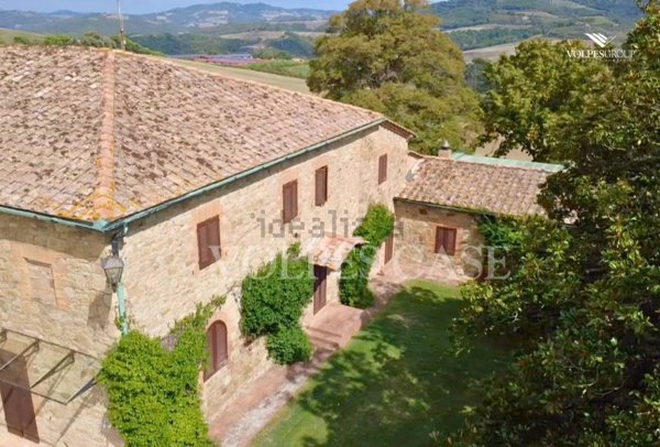 casa indipendente in vendita a Radicondoli