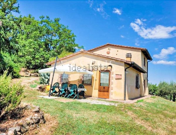 casale in vendita a Radicondoli