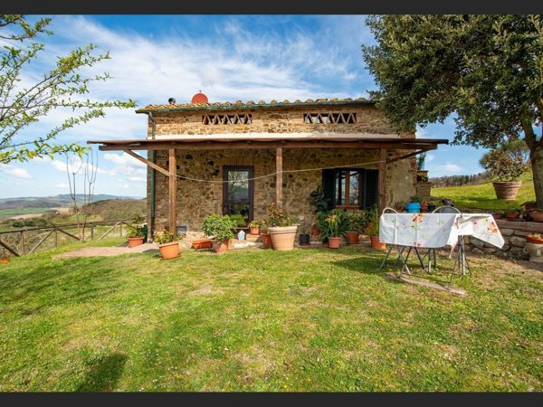 casa indipendente in vendita a Radicondoli in zona Belforte