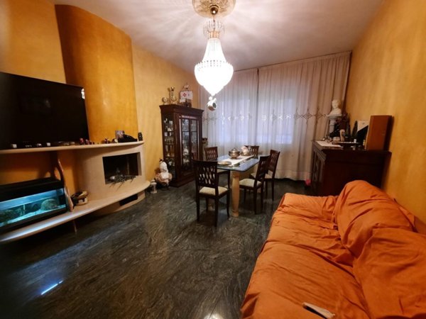 casa indipendente in vendita a Rapolano Terme in zona Serre di Rapolano