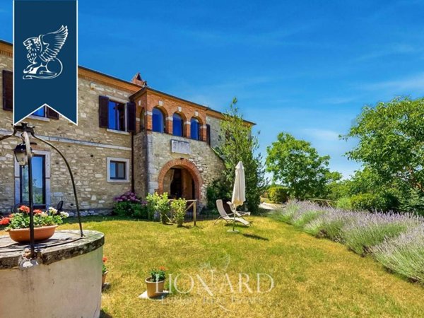casa indipendente in vendita a Rapolano Terme
