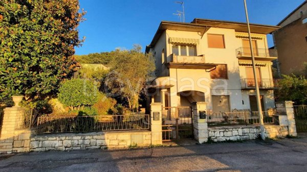 casa indipendente in vendita a Rapolano Terme