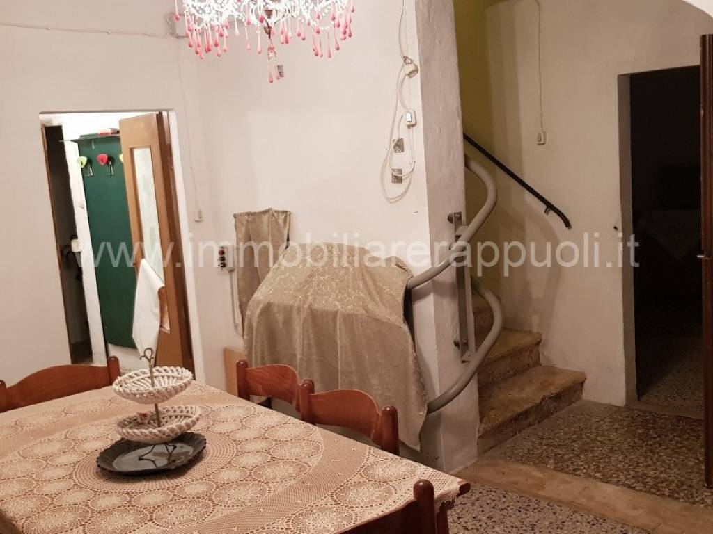 appartamento in vendita a Rapolano Terme in zona Serre di Rapolano