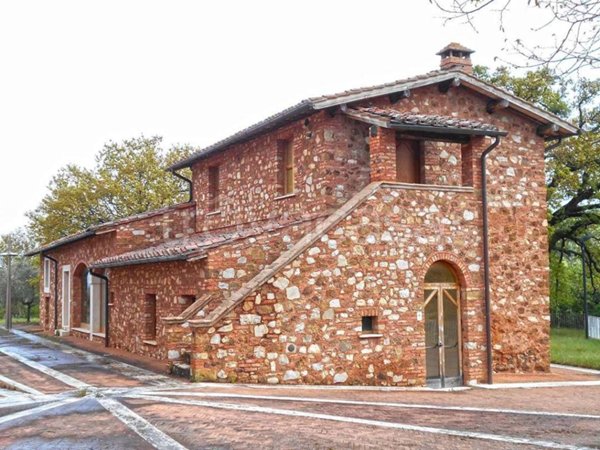 negozio in vendita a Rapolano Terme