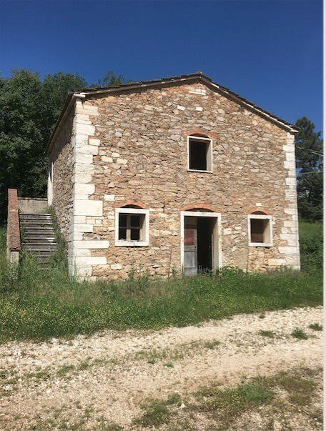 locale di sgombero in vendita a Rapolano Terme