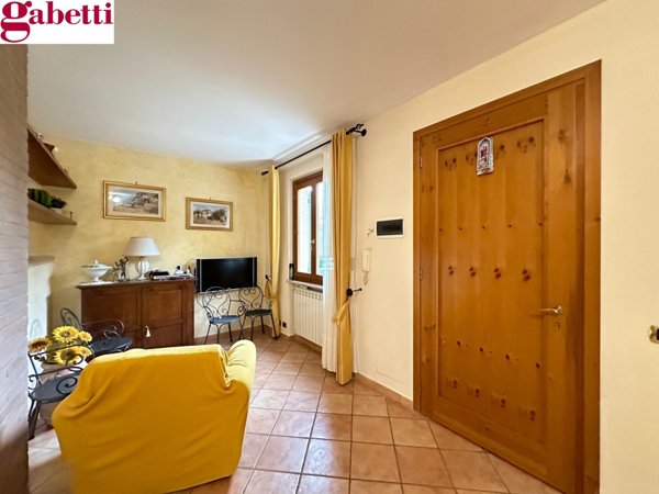 casa indipendente in vendita a Rapolano Terme in zona Serre di Rapolano