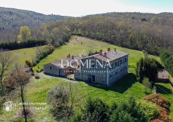 casa indipendente in vendita a Rapolano Terme in zona Serre di Rapolano