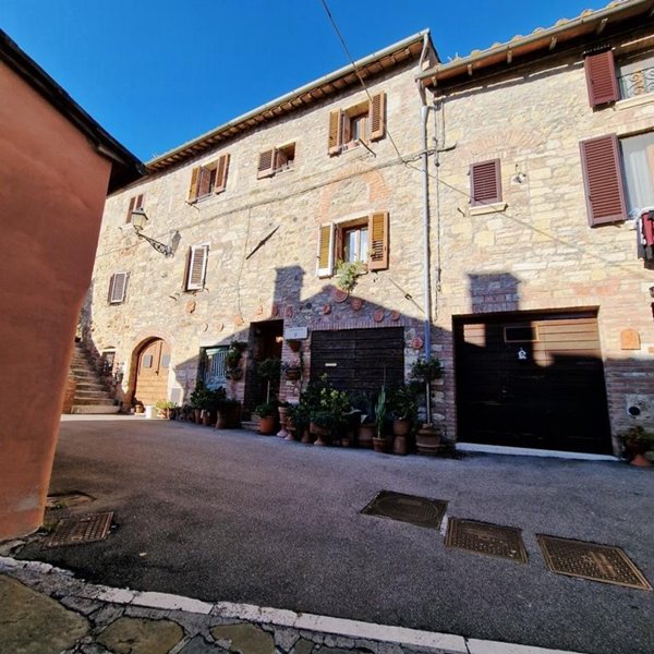 appartamento in vendita a Rapolano Terme in zona Armaiolo