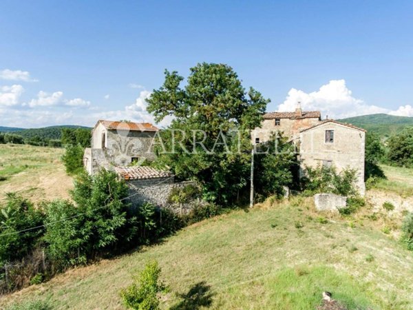 casa indipendente in vendita a Rapolano Terme in zona Armaiolo