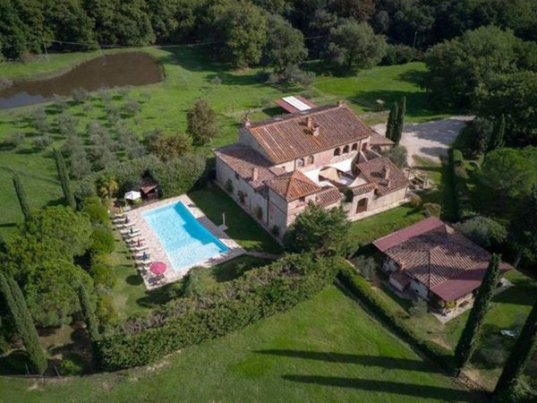 casa indipendente in vendita a Rapolano Terme