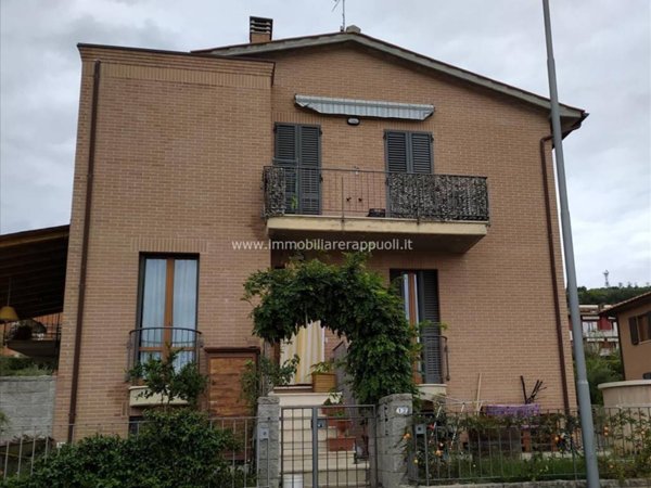 appartamento in vendita a Rapolano Terme in zona Serre di Rapolano