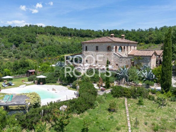 casa indipendente in vendita a Rapolano Terme in zona Serre di Rapolano