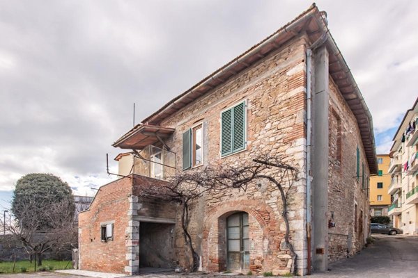 casa indipendente in vendita a Rapolano Terme in zona Serre di Rapolano