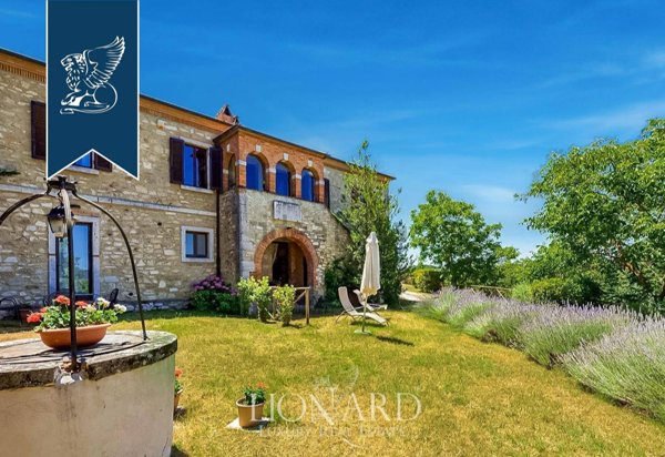 casa indipendente in vendita a Rapolano Terme